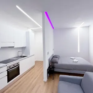 https://apt-led-house-luxury-duomo-15-min.italymilanhotels.net